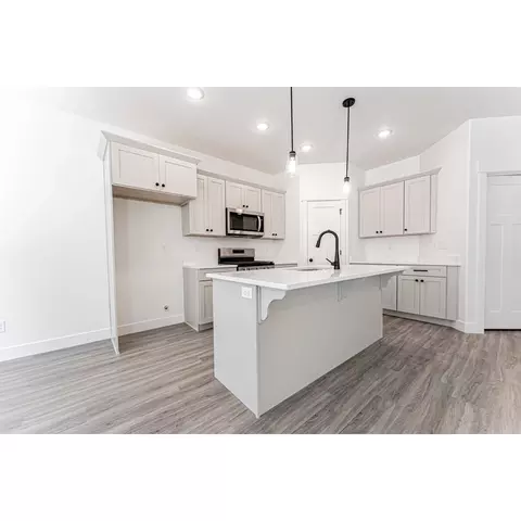 4669 S Olive Ave, Mapleton, UT 84664 photo 2