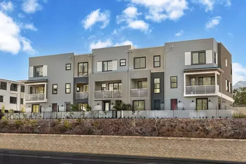 Exterior - 2560 Elderberry Ln, Carlsbad, CA 92008 photo 2 of 8