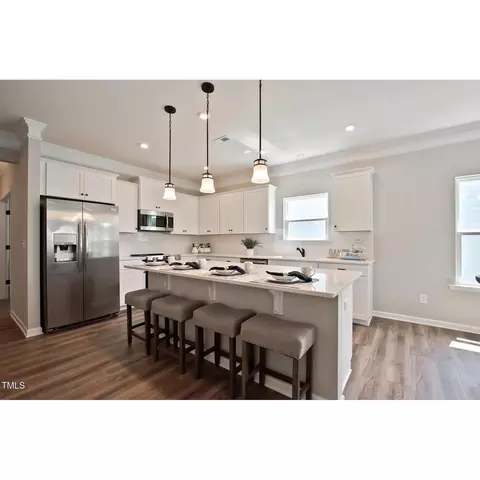 37 E American Marigold Dr, Benson, NC 27504 photo 3