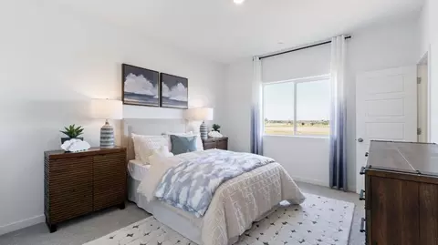 432 University Dr, Lemoore, CA 93245 photo 9