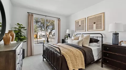 1253 Windmill Ave, Clovis, CA 93619 photo 6