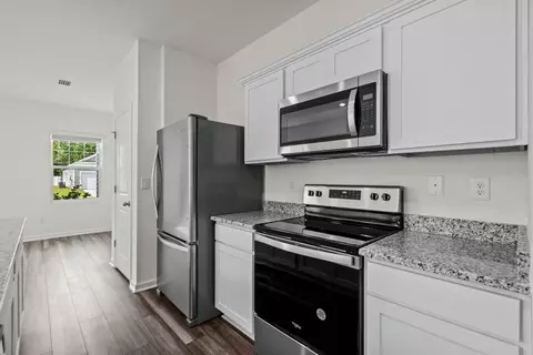 Kitchen - 100 Dionicio Loop, Seguin, TX 78155 photo 2 of 2