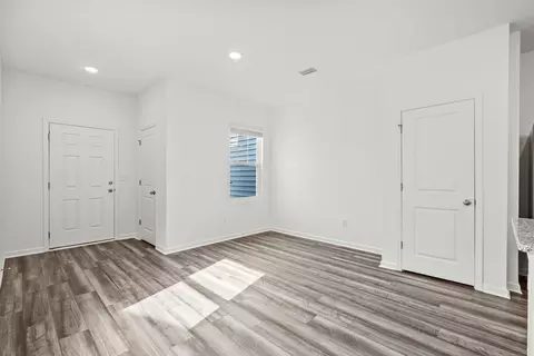Other - 100 Dionicio Loop, Seguin, TX 78155 photo 5 of 8