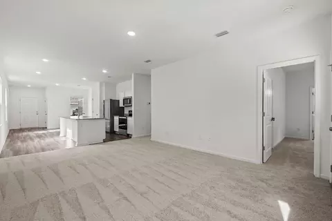Living - 100 Dionicio Loop, Seguin, TX 78155 photo 2 of 4