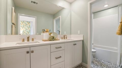 313 Baluster, Irvine, CA 92618 photo 9