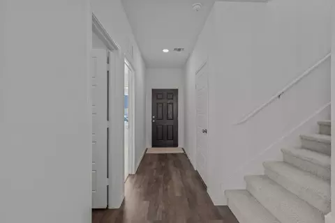 Entry Way - 1237 Casa Luminar, Converse, TX 78109 photo 5 of 5