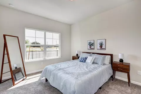 949 Hogan Rd, Galt, CA 95632 photo 8