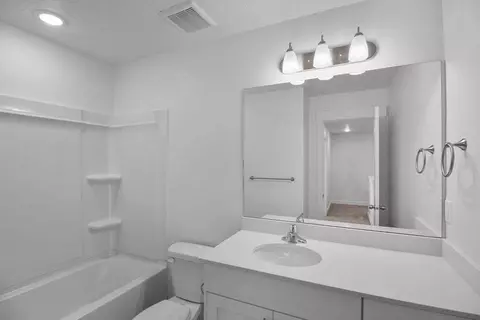 Bath - 619 W 550 N, Smithfield, UT 84335 photo 8 of 10