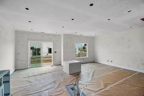 Living - 619 W 550 N, Smithfield, UT 84335 photo 1 of 6