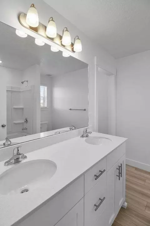 Bath - 619 W 550 N, Smithfield, UT 84335 photo 4 of 10