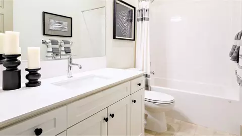 505 E Riverway Ave, Visalia, CA 93291 photo 8