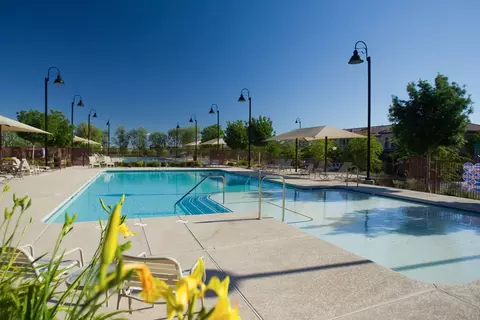 2733 Luzzi Walk, Henderson, NV 89044 photo 4