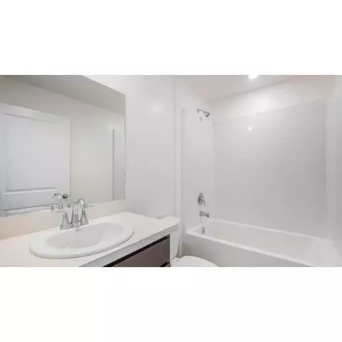 Bath - 11252 Libby Rd, Spring Hill, FL 34609 photo 3 of 5