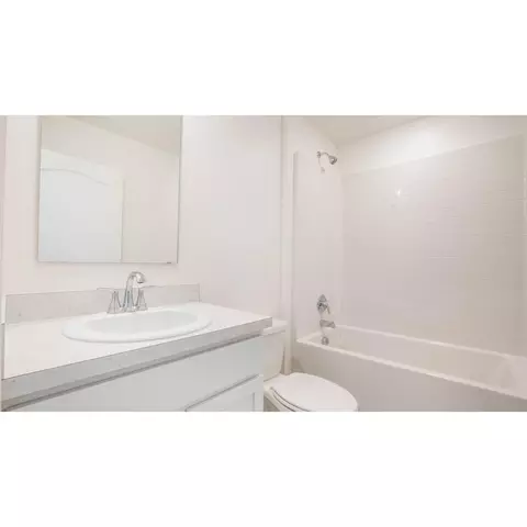 Bath - 11252 Libby Rd, Spring Hill, FL 34609 photo 1 of 5
