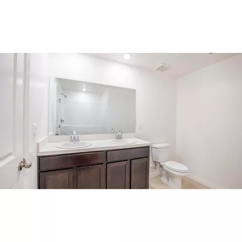 Bath - 11252 Libby Rd, Spring Hill, FL 34609 photo 5 of 5