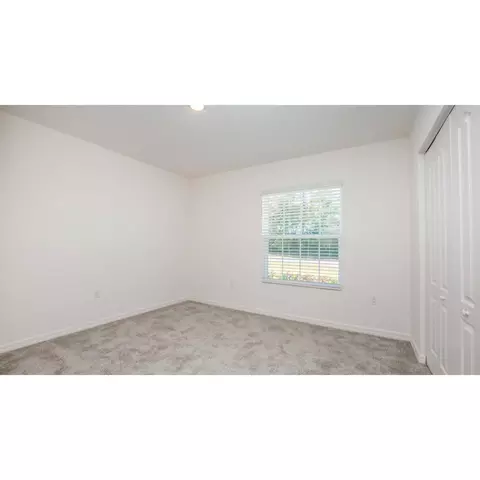 Bedroom - 11252 Libby Rd, Spring Hill, FL 34609 photo 2 of 5