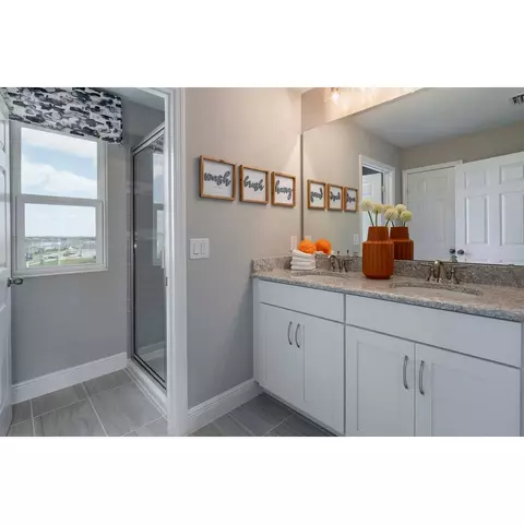 Bath - 485 Switchgrass Loop, Minneola, FL 34715 photo 4 of 4