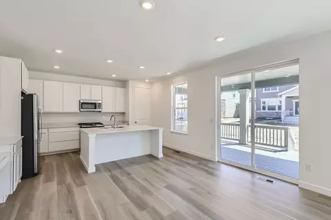 24426 Evans Dr, Aurora, CO 80018 photo 2
