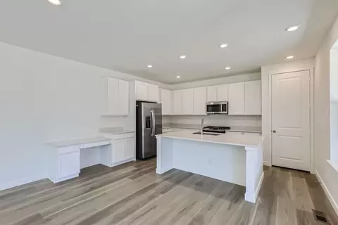 24426 Evans Dr, Aurora, CO 80018 photo 3