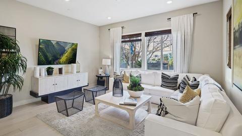110 Character, Irvine, CA 92618 photo 3