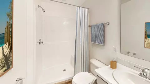 Bath - 3191 E John Ln, Inverness, FL 34453 photo 1 of 6