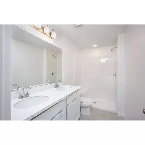 Bath - 3191 E John Ln, Inverness, FL 34453 photo 6 of 6