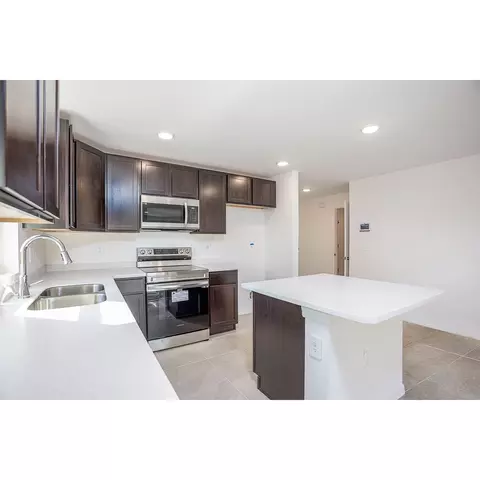 Kitchen - 3191 E John Ln, Inverness, FL 34453 photo 4 of 6