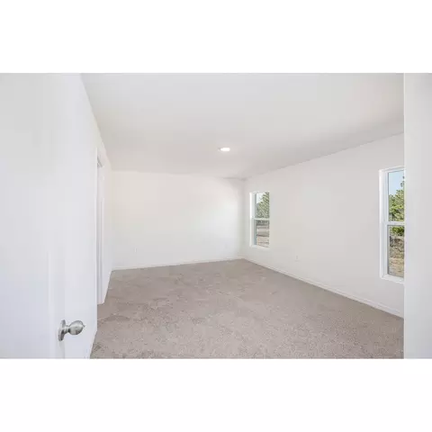 Bedroom - 3191 E John Ln, Inverness, FL 34453 photo 5 of 14