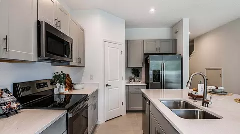 Kitchen - 310 River Front Way, Edgewater, FL 32141 photo 2 of 5
