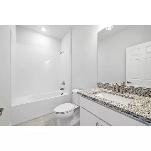 Bath - 257 Station Ln, Debary, FL 32713 photo 2 of 2