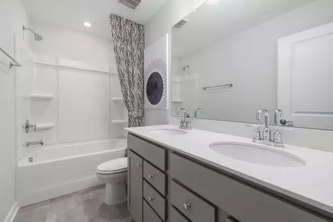 Bath - 1104 Freestone Rd, Durham, NC 27703 photo 3 of 3