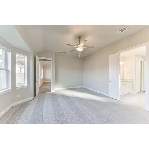 13048 Soaring Forest Dr, Conroe, TX 77302 photo 2