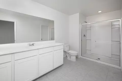 Bath - 7824 Sudbury Cir, Covington, GA 30014 photo 1 of 2