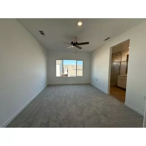 1087 Compass Dr W, Madera, CA 93636 photo 8