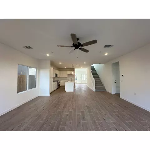 1087 Compass Dr W, Madera, CA 93636 photo 5