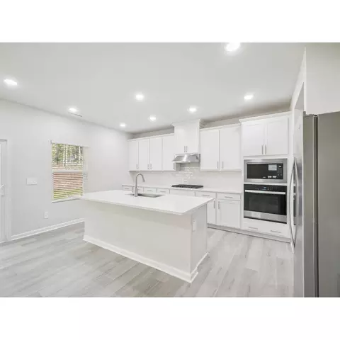129 Klamath Dr, Garner, NC 27529 photo 2