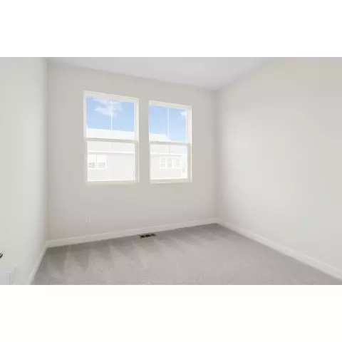Bedroom - 2192 Myla Way, Elyria, OH 44035 photo 6 of 7