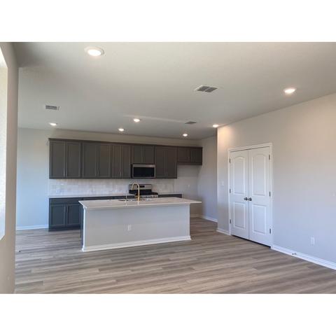 2525 Roosevelt Rd, Leander, TX 78641 photo 2