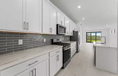Kitchen - 1886 Mesa Ln, Naples, FL 34120 photo 3 of 5