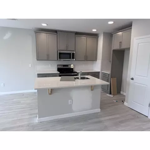 Kitchen - 5070 Rain Shadow Dr, Saint Cloud, FL 34772 photo 1 of 1