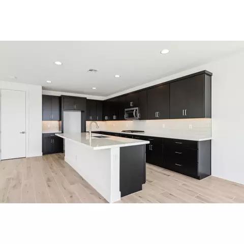 Kitchen - 10247 E Ursula Ave, Mesa, AZ 85212 photo 4 of 4
