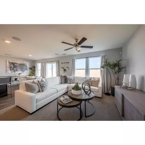 Living - 2105 Hunter Ave, Sanger, CA 93657 photo 2 of 3