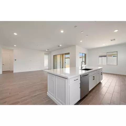 44615 N 44th Dr, Phoenix, AZ 85087 photo 8