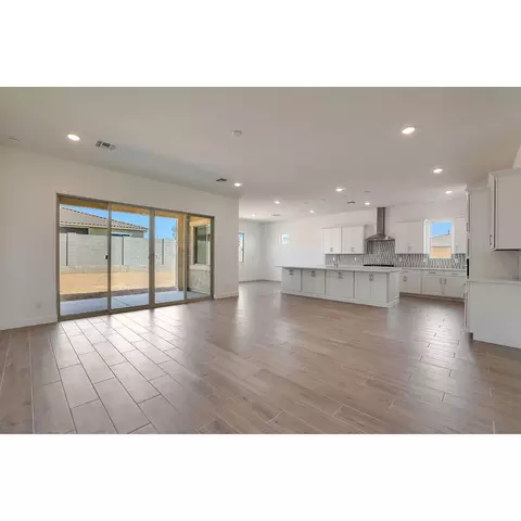 44615 N 44th Dr, Phoenix, AZ 85087 photo 10