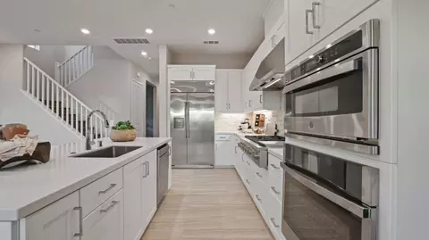 1255 Hollyleaf Ter, Montebello, CA 90640 photo 30