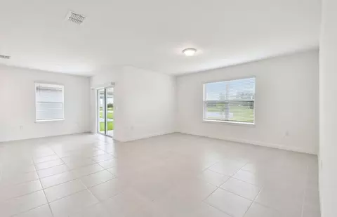 Living - 12823 Wanderlust Pl, Parrish, FL 34219 photo 2 of 4