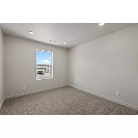 543 E Andiron Ln, Eagle Mountain, UT 84005 photo 18
