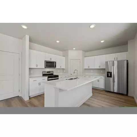 543 E Andiron Ln, Eagle Mountain, UT 84005 photo 4