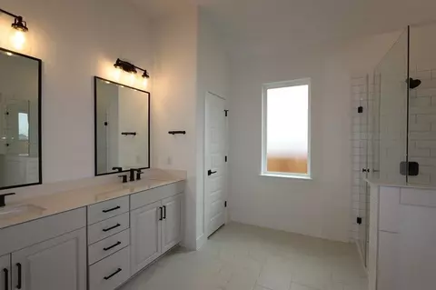 178 Pine Bark Dr, Buda, TX 78610 photo 9