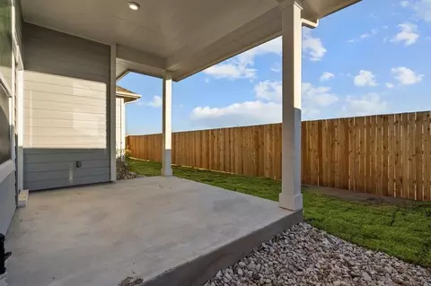 178 Pine Bark Dr, Buda, TX 78610 photo 6